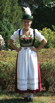 Halbtracht Deandl